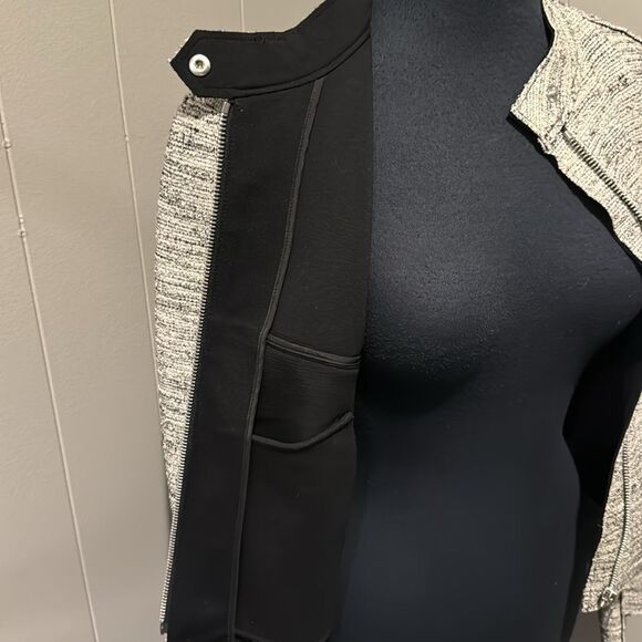 THEORY Bavewick Branson Moto Jacket Nubby Black/Cream Raw Hem. Zipper Front. - Picture 10 of 11